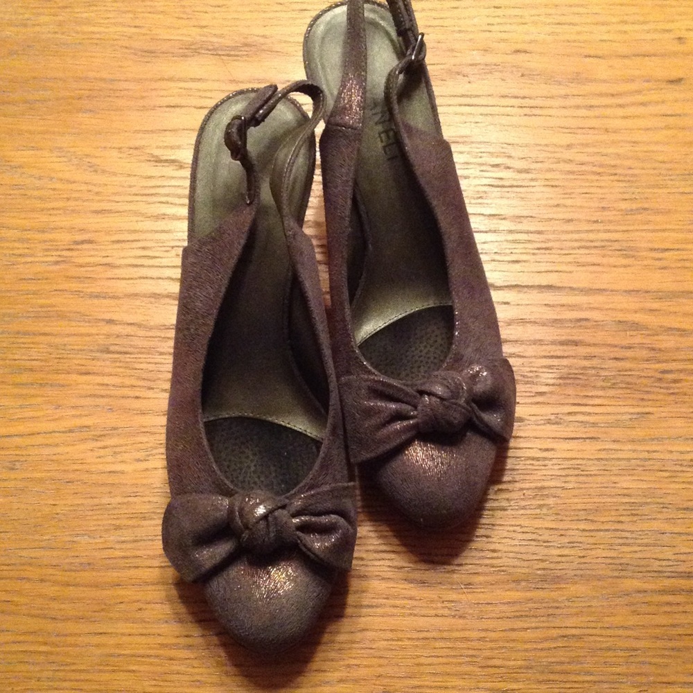 Vaneli Heels